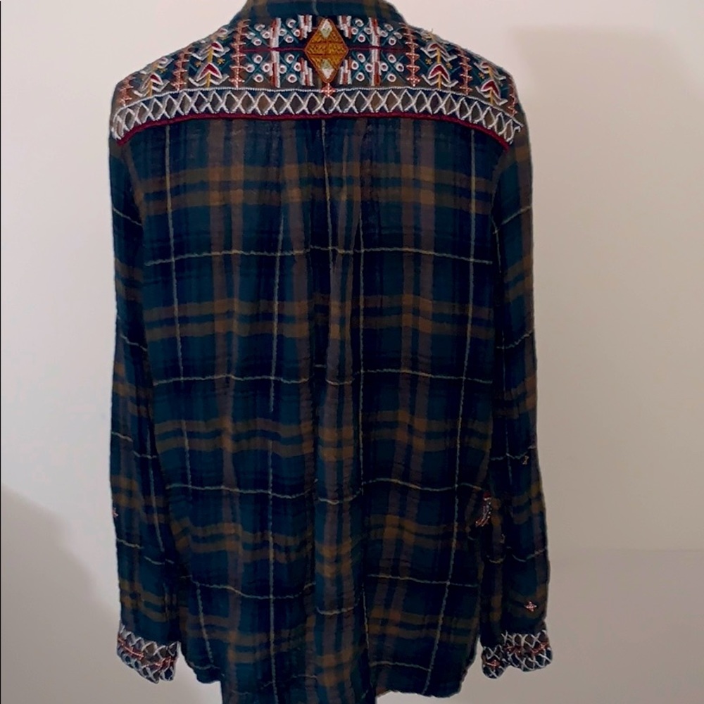 Plaid Embroidered Shirt